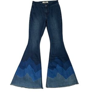 Rock & Roll Denim high rise wave bell bottom jeans. Size 27x34